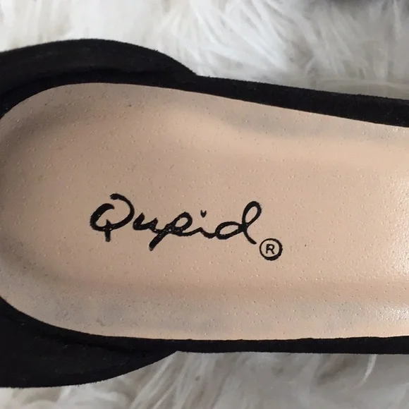 Qupid Sexy Black Braided Chain Accent Chunky Heels - Picture 11 of 16